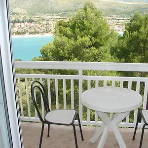 apartments-mara-trogir.splithotels.org/